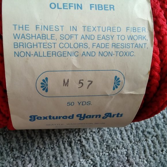 Macramé Cord/Yarn - 3 skeins- NEW-Red/Green/Pink - Picture 4 of 7